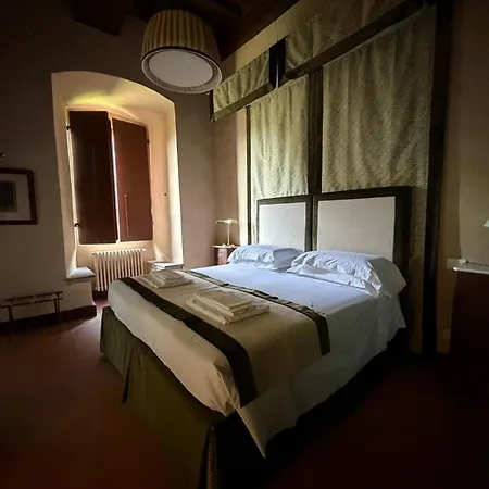 Castello Di מלון 3*